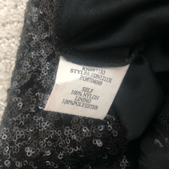 Black sequin dress - Picture 4 of 4